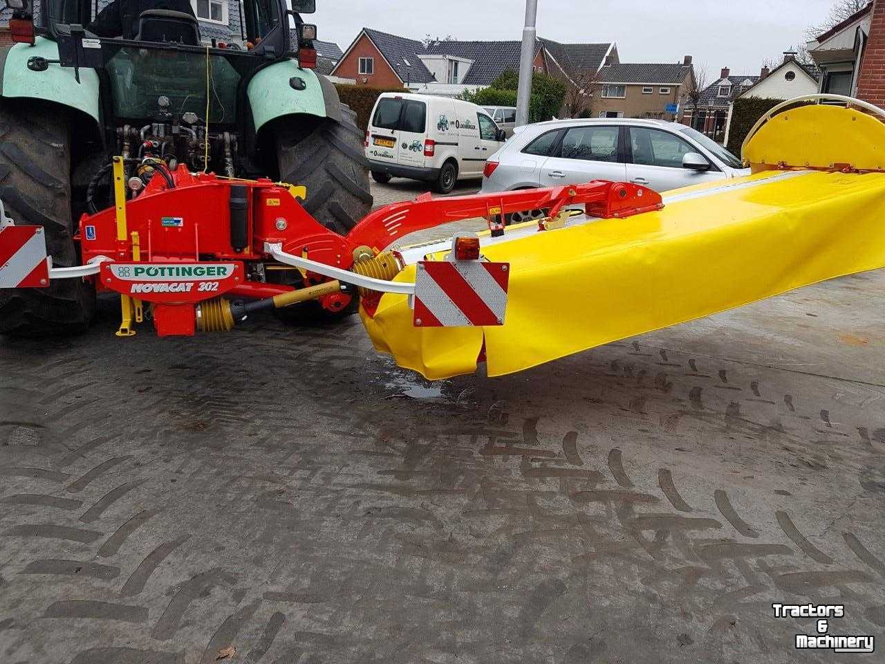 Mower Pottinger Novacat 302