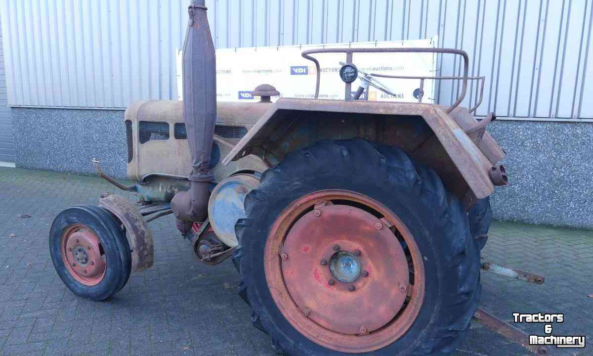 Oldtimers Lanz-Bulldog D2416 Tractor Oldtimer