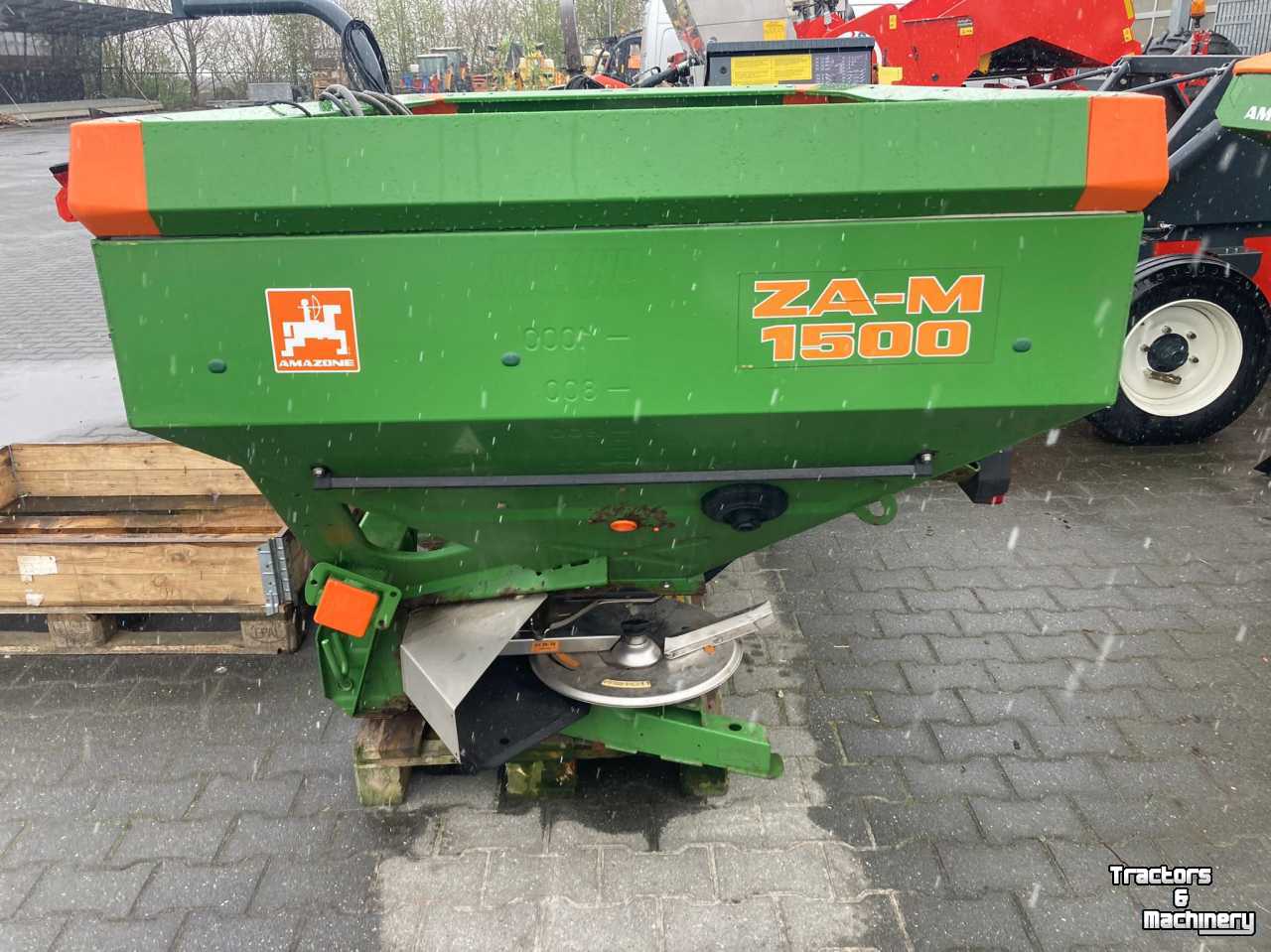 Fertilizer spreader Amazone ZAM-1500