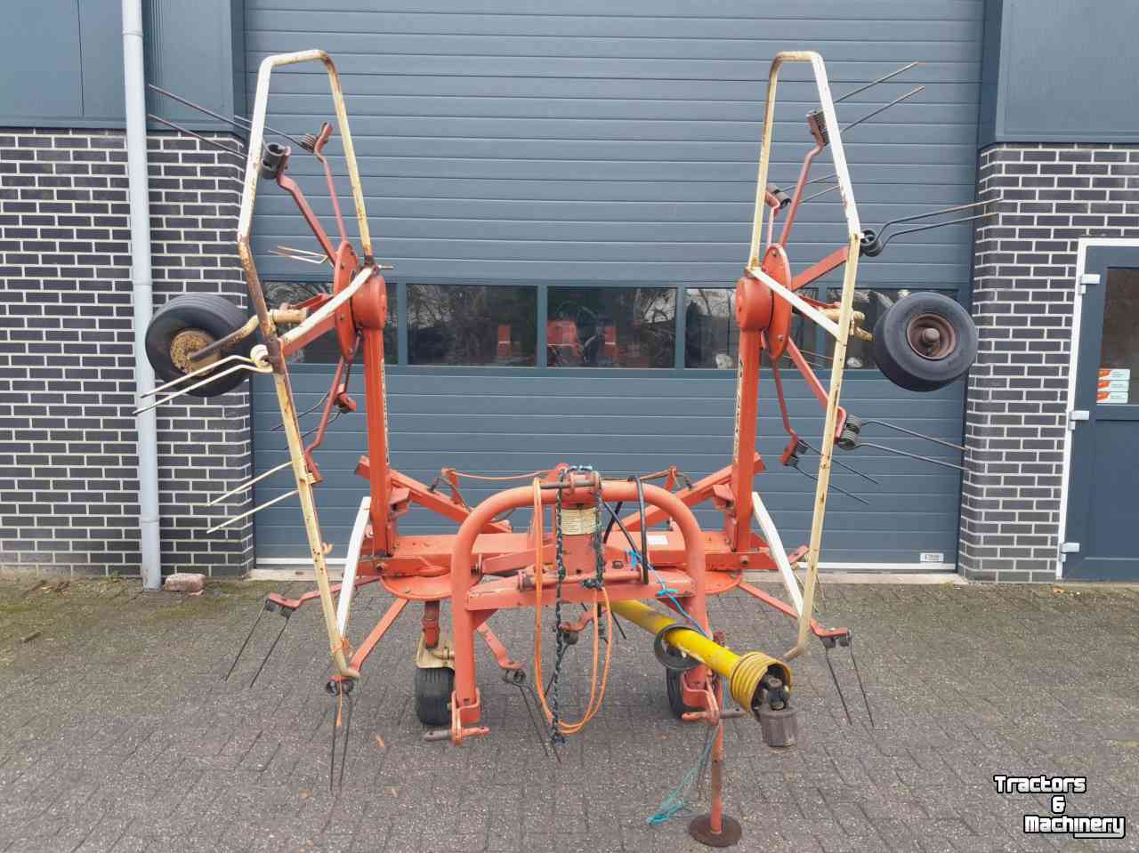 Tedder PZ Fanex 500 hooischudder