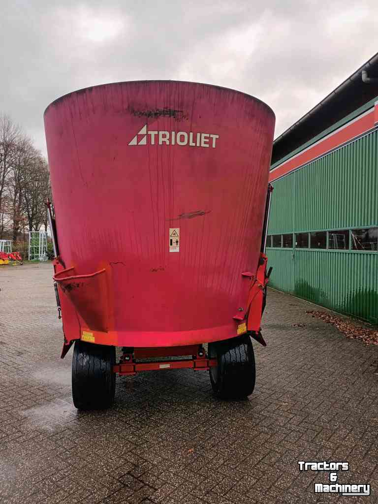 Vertical feed mixer Trioliet SOLOMIX 1-1200