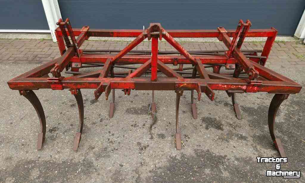 Cultivator  Vaste tand cultivator