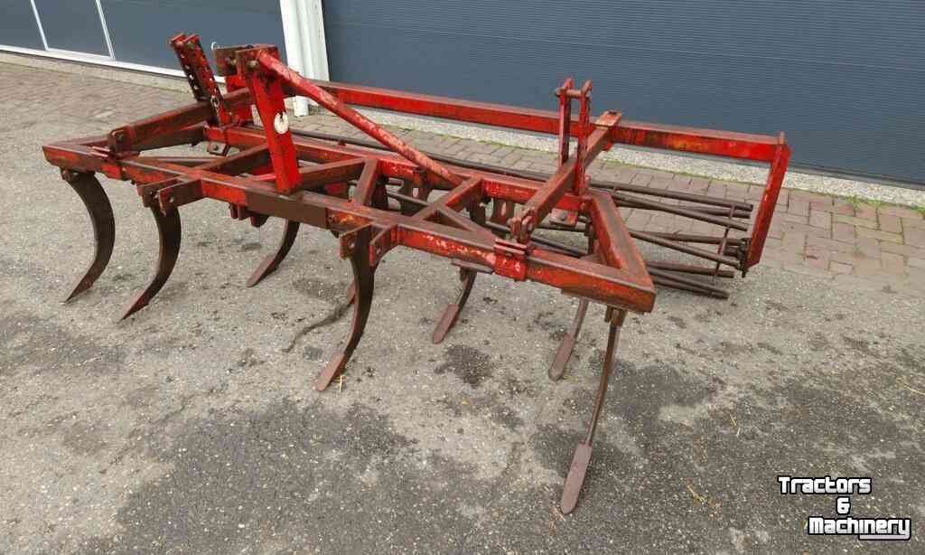 Cultivator  Vaste tand cultivator