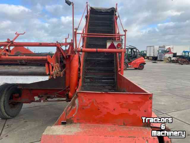 Onion harvester Amac amac uienlader