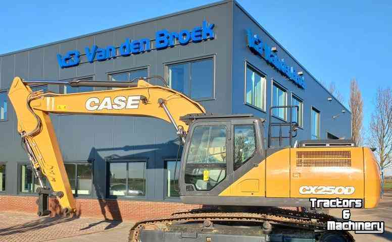 Excavator tracks Case CX 250 D