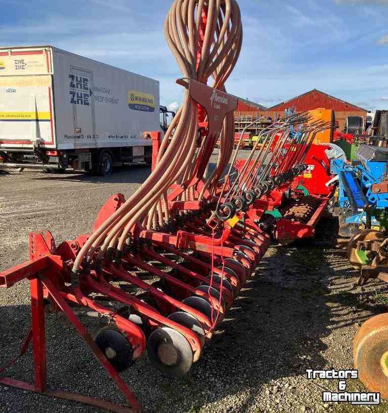 Seed drill Kverneland CX Zaaikouterbalk / Schijfkouterbalk / Kouterbalk / Zaaischijfbalk