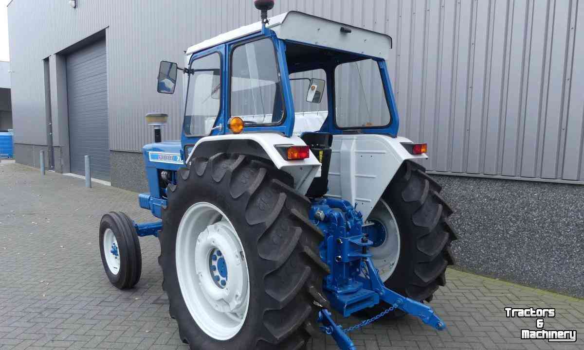 Tractors Ford 7000