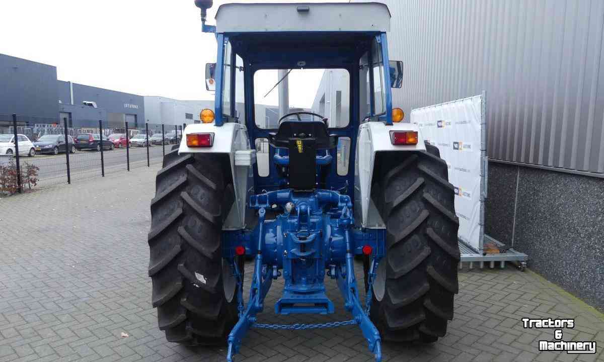 Tractors Ford 7000