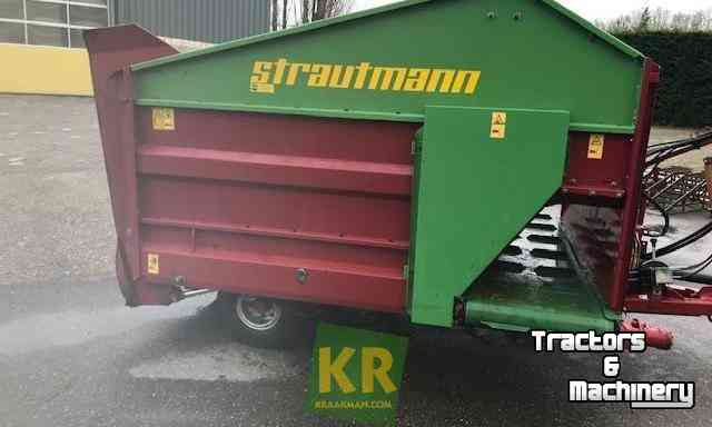 Silage-block distribution wagon Strautmann UVW Blokkenwagen