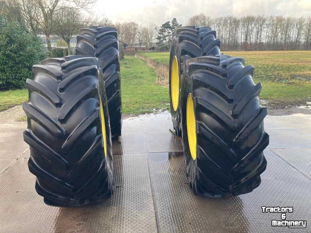 Wheels, Tyres, Rims & Dual spacers Michelin MachXBib 650/85R38 & 600/70R28 op John Deere Velgen