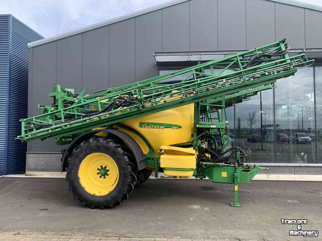 Fieldsprayer pull-type John Deere 840i