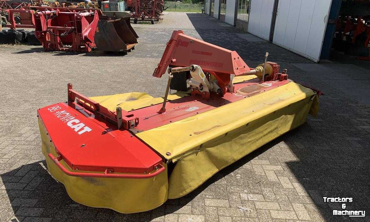 Mower Pottinger Novacat 306-F