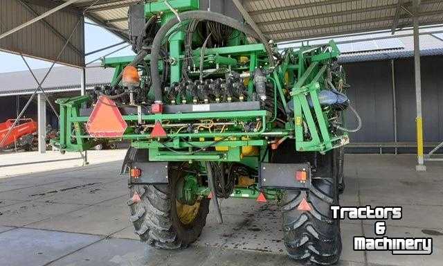 Fieldsprayer pull-type John Deere Getrokken Veldspuit