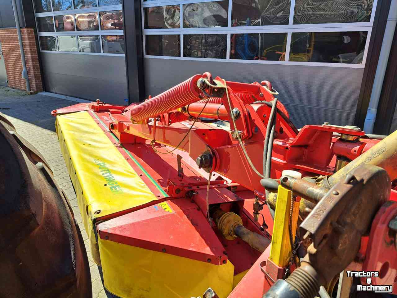 Mower Pottinger novacat 302 ED