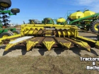 Cornhead John Deere 666 6ROW CHAINHEAD CORNHEAD ONTARIO CAN