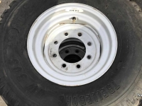 Wheels, Tyres, Rims & Dual spacers Trelleborg 300/80-15.3 90%