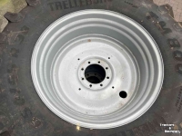 Wheels, Tyres, Rims & Dual spacers Trelleborg TM 800 650/65R38 99%