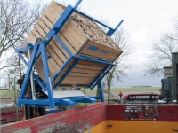 Bulk box tipper  Hoekenga Kistenkantelaar model 1600