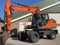 Excavator mobile Doosan DX140W