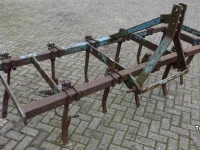 Cultivator  Vaste tand cultivator