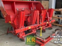 Potato planter Kverneland UN3100 Pootmachine Potato Planter