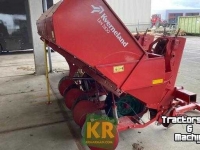 Potato planter Kverneland UN3100 Pootmachine Potato Planter