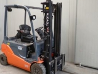 Forklift Toyota 8FBMT18