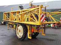 Fieldsprayer pull-type Dubex ANHA 33 m. 3200 l. veldspuiten