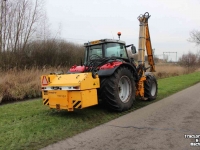 Mowing arm Massey Ferguson 7480 met Herder Grenadier MBK513LS