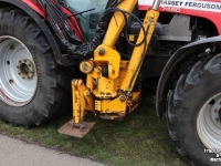 Mowing arm Massey Ferguson 7480 met Herder Grenadier MBK513LS