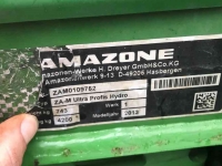 Fertilizer spreader Amazone ZA-M 3000