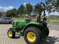 Horticultural Tractors John Deere 4052 M Compact Tractor