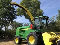 Forage-harvester John Deere 7500 Veldhakselaar Selfpropelled Forage Harvester