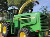 Forage-harvester John Deere 7500 Veldhakselaar Selfpropelled Forage Harvester