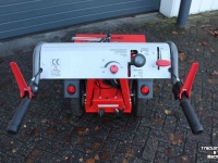 Sweeper Kersten K820 Pro werktuigdrager met bezem