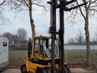 Forklift Caterpillar V110 5 ton hefvermogen