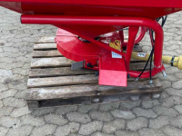 Fertilizer spreader Rondini Compact 600 rijenstrooier / kunstmeststrooier