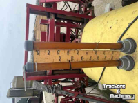 Fieldsprayer pull-type Hardi getrokken spuit 24 meter