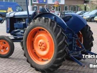 Oldtimers Fordson E27N "Blauwe reiger"