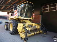 Forage-harvester New Holland FX 450 + Pick Up