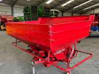 Fertilizer spreader Lely Kunstmeststrooier