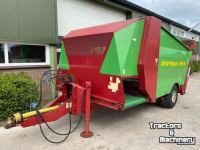 Silage-block distribution wagon Strautmann BVW 801