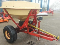 Fertilizer spreader Vicon Kunstmeststrooier op Wielstel