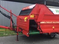 Silage-block distribution wagon Trioliet Multifeed  voer doseerwagen