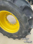 Wheels, Tyres, Rims & Dual spacers Michelin 600/65R28 XM28 John Deere