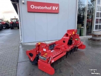 Rotary Harrow Kverneland H serie met demo packerwals