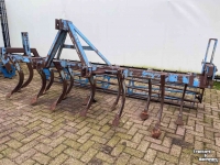 Cultivator Buts Meulepas 13 Tands cultivator met rol