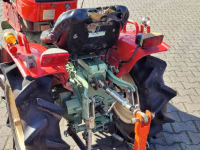 Horticultural Tractors Yanmar YM1401 met ploeg en frees.