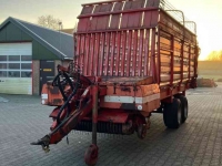 Self-loading wagon Pottinger Siloprofi SW102MAT ladewagen stalvoeren weidebouwmachines.