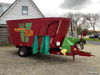 Vertical feed mixer Strautmann Verti-Mix 2401 Double